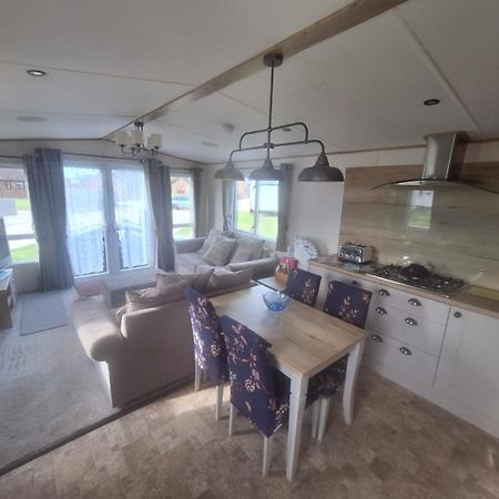 Beautiful Holiday 3 Bed Home Camber-Sands Exterior photo